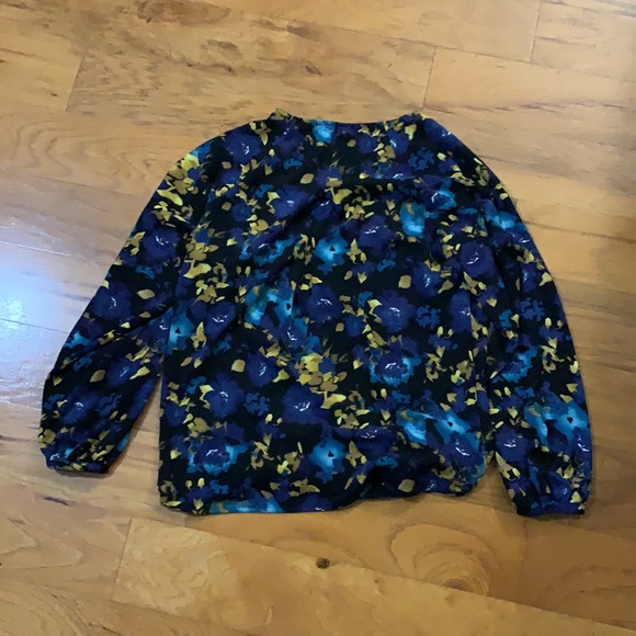 Floral Blouse - Picture 4 of 4